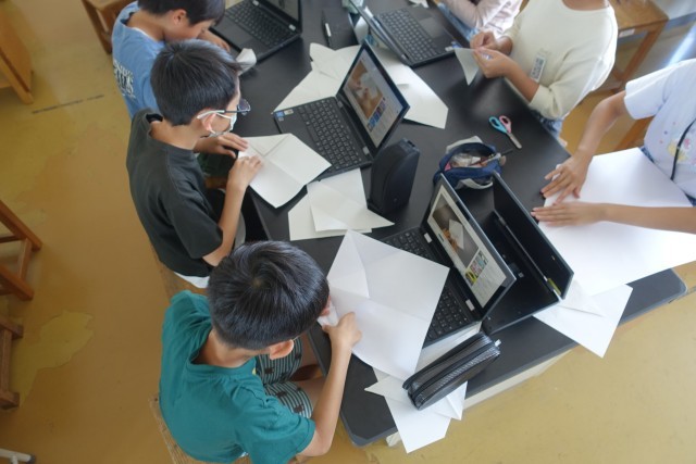 科学・実験（紙飛行機）