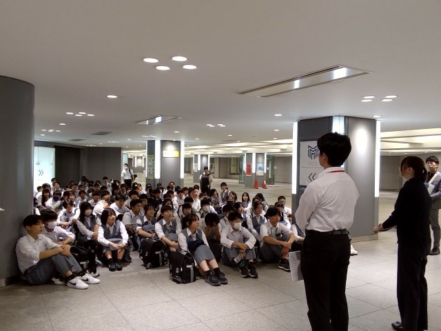 東京駅で出発式