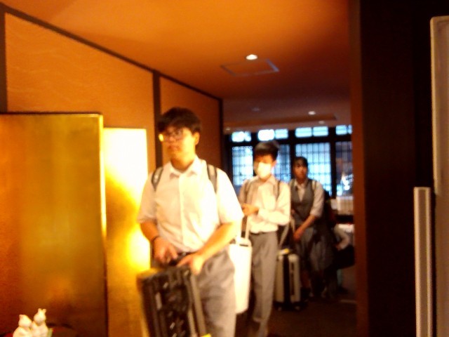 班別行動終了で旅館到着