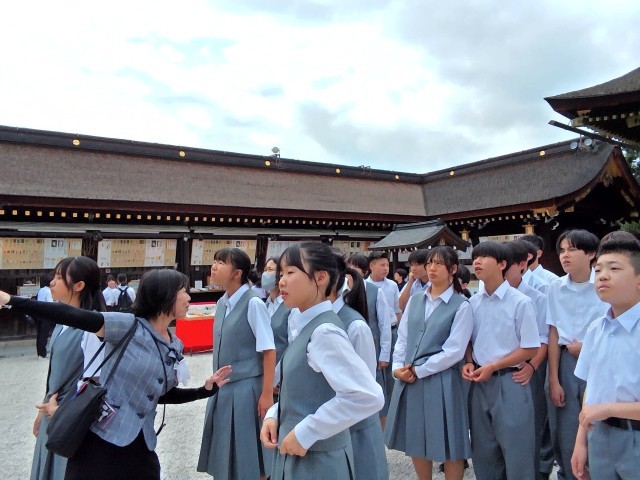 昇殿参拝へ移動