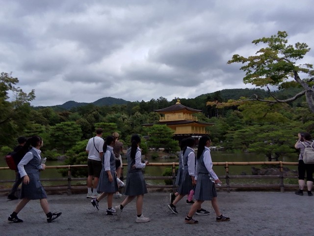 金閣寺を参観
