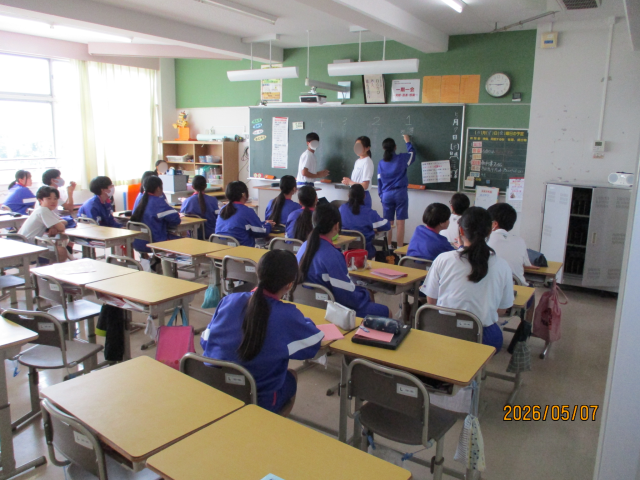 ３年生「修学旅行に向けた係会議」